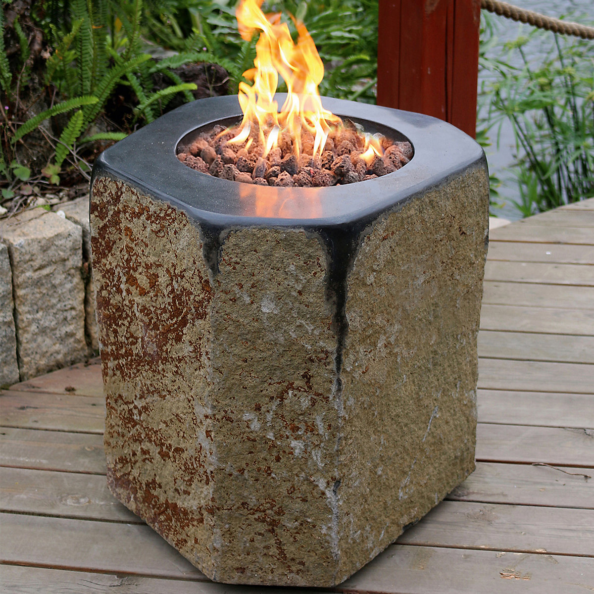 Gas Feuerstelle aus Basalt Naturstein, B50 x T40 x H50 cm, schwarz
