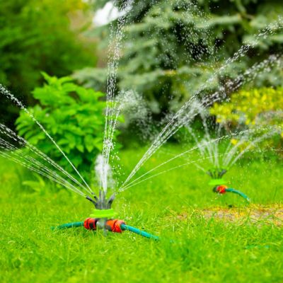 16 x Rasensprenger, Wassersprinkler Erdspieß