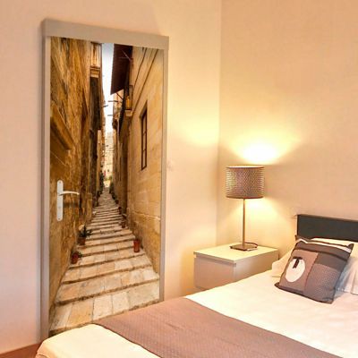 artgeist Türtapete Photo wallpaper – Narrow alley I mehrfarbig Gr. 90 x 210 | 05902157053739
