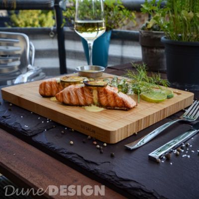 DuneDesign 4er Set 30x25cm Steakbrett aus Holz Bambus-Servierbrett mit Dip-Schale
