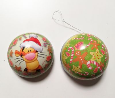 Weihnachtsbaumkugel zum Befüllen Winnie Pooh Tigger 10 cm, rot, Disney